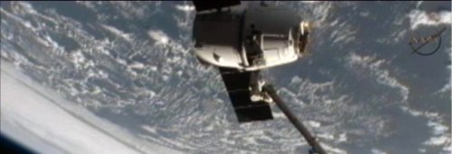 dragon capsule splashdown.jpg